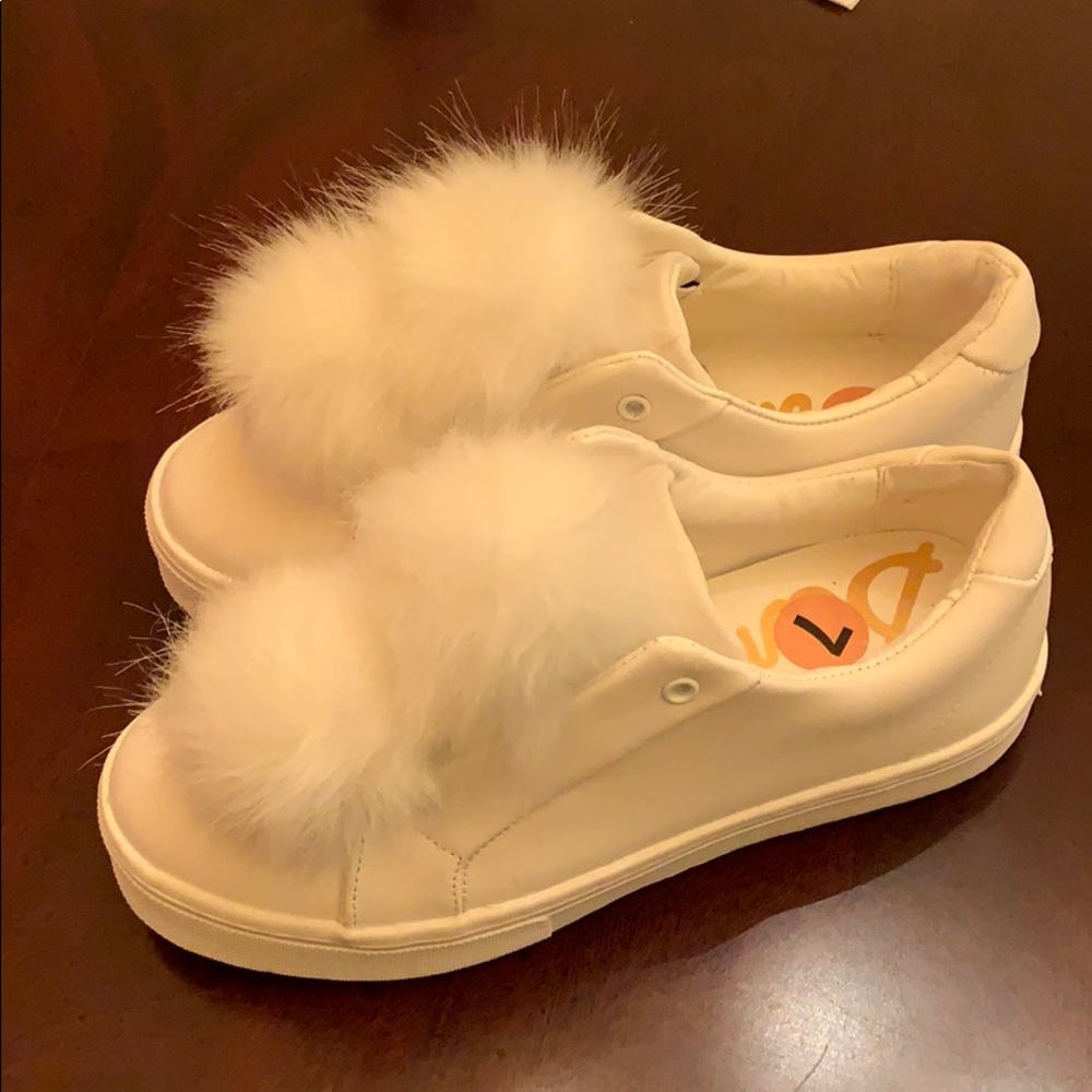 Sam Edelman Pom Pom sneakers